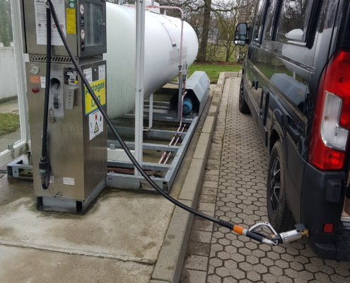 Fertig montierter Außenfüllanschluss am Wohnmobil